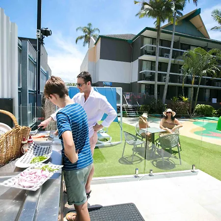 Paradise Resort Gold Coast-2