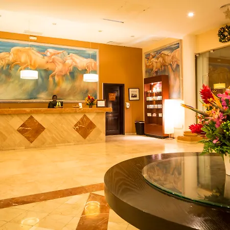 Grand Palladium Lady Hamilton Resort & Spa-3