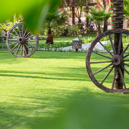 Sunny Beach Resort & Spa Mui Ne-2