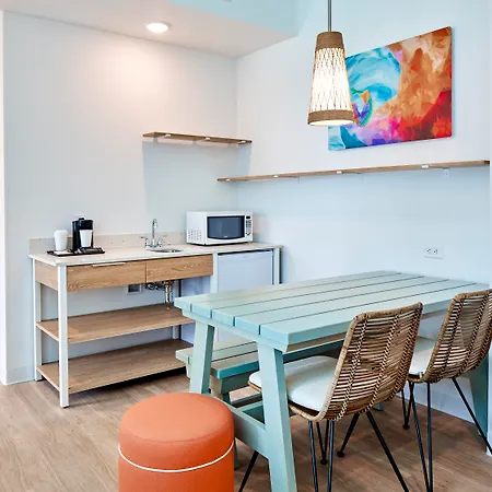 Universal'S Endless Summer Resort - Surfside Inn And Suites-3
