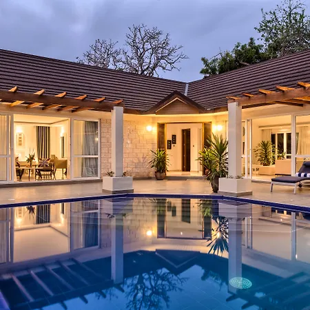 Leopard Beach Resort And Spa-2
