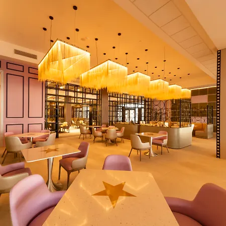 Planet Hollywood Cancun By Royalton, An Autograph Collection All-Inclusive Resort (Adults Only)-3