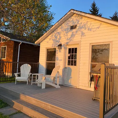 Merland Park Cottages And Motel-2