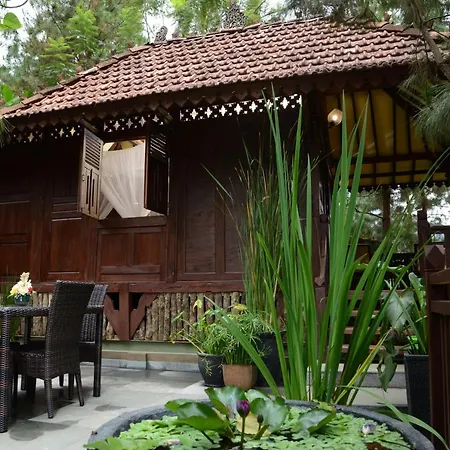 The Lodge Maribaya-2