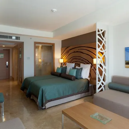 Paloma Oceana-2