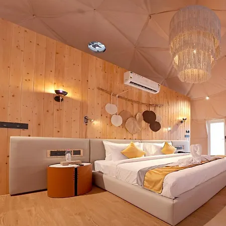 Le Villagio Resort & Domes-3