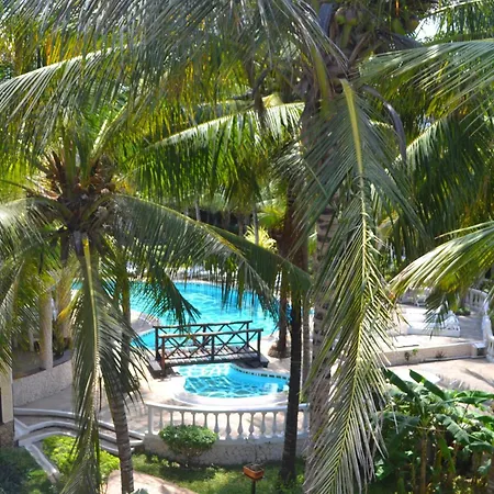 Aquarius Club-2