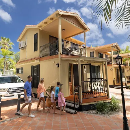 Ashmore Palms Holiday Village-2