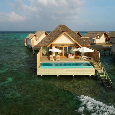 Emerald Faarufushi Resort & Spa-3