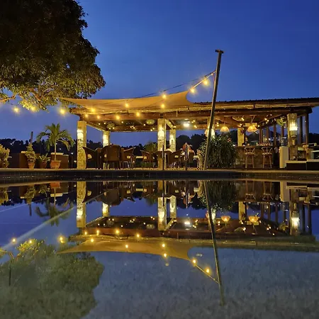 Edgewater Dive & Spa Resort-3