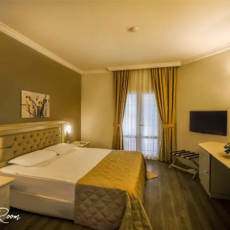 Emelda Sun Club-3