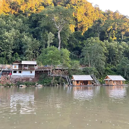 Nongkhiaw The Float House-3