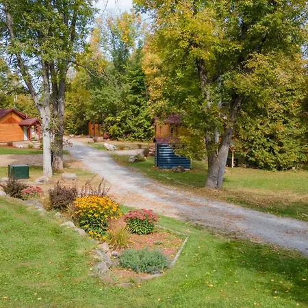 Lakepoint Cottage Resort-2