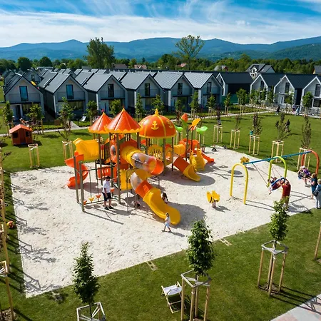 Holiday Park & Resort Cieplice Zdroj-2