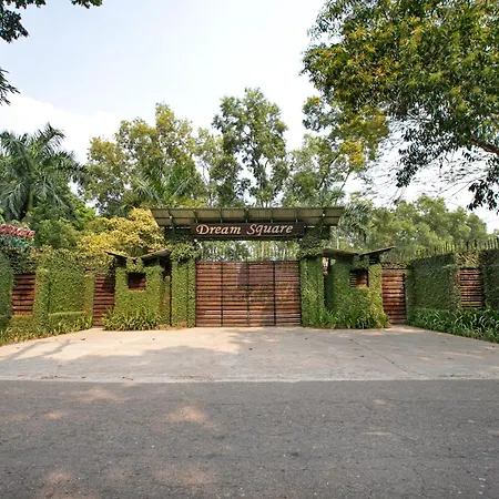 Dream Square Resort-2