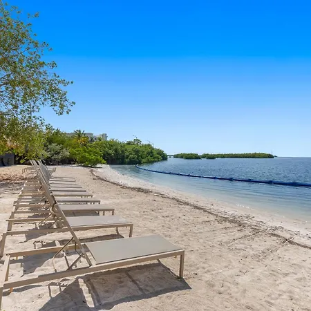 Beachside Resort & Residences-3