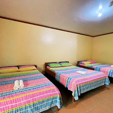 White Beach Hotel Puerto Galera Powered By Cocotel-2