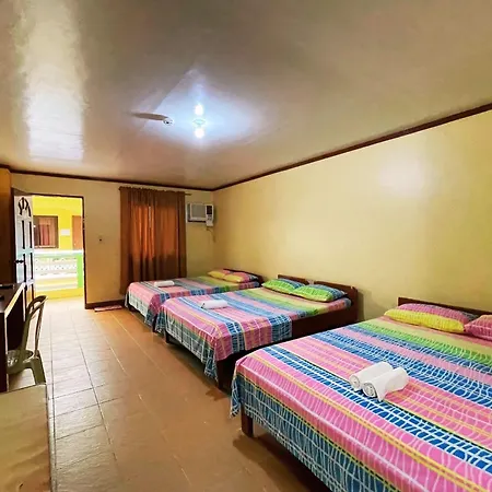 White Beach Hotel Puerto Galera Powered By Cocotel-2