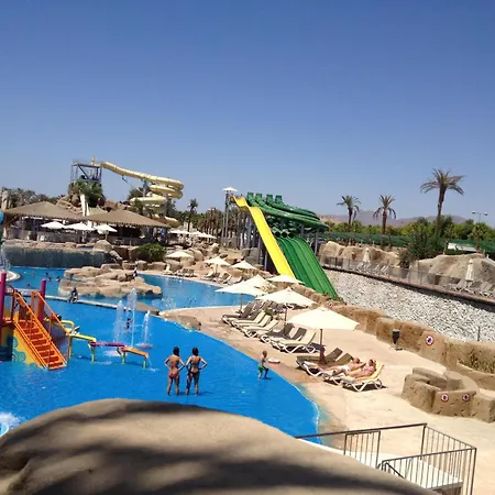 Reef Oasis Beach Aqua Park Resort-2