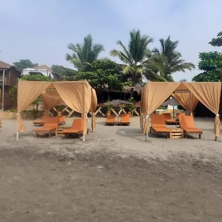 Sinq Beach Morjim-2