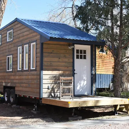 Weecasa Tiny Home Resort-3