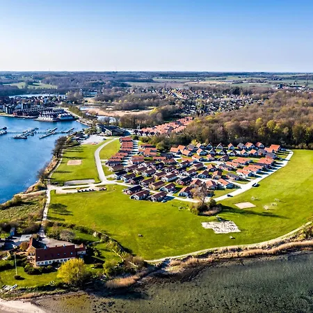 Enjoy Resorts Marina Fiskenaes - Wellness & Waterpark-2