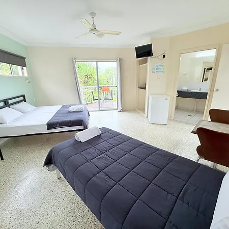 Emu Park Beach Resort-2