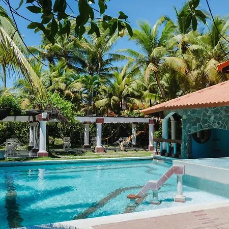 Las Olas Beach Resort-2