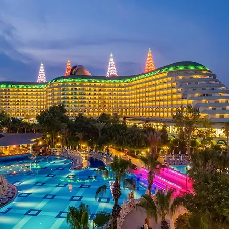 Delphin Imperial Lara-3