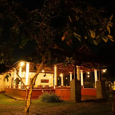 Palmgrove Lake Resort-3