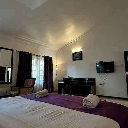 Silver Sands Hideaway Resort, Candolim-3