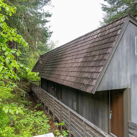 Glacier Bay Lodge-3