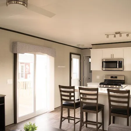 Vine Ridge Resort - Cottages-2