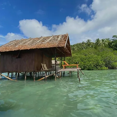Mansuar Raja Ampat Bungalows-3