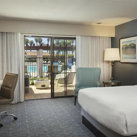 Hilton Santa Barbara Beachfront Resort-2