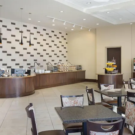Ramada Plaza By Wyndham Orlando Resort & Suites Intl Drive - Newly Renovated!-2