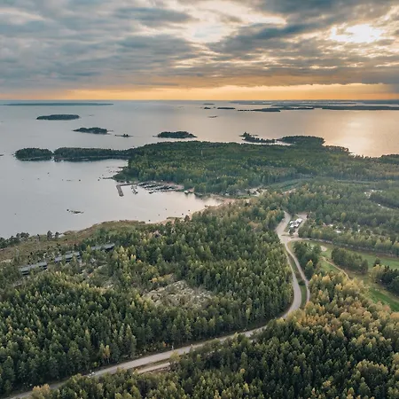 Santalahti Resort Cottages & Villas-3