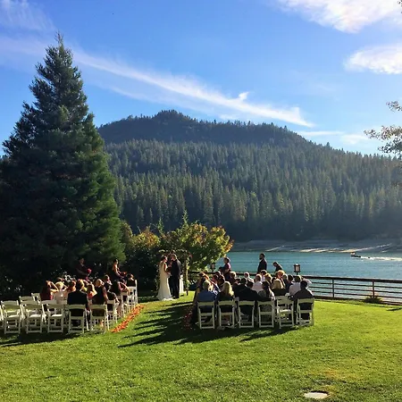 The Pines Resort & Conference Center-3