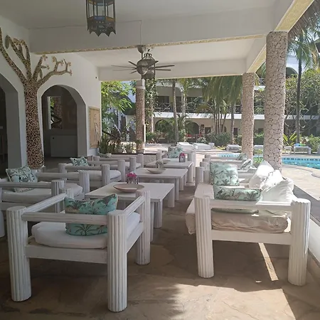 Aquarius Club-2