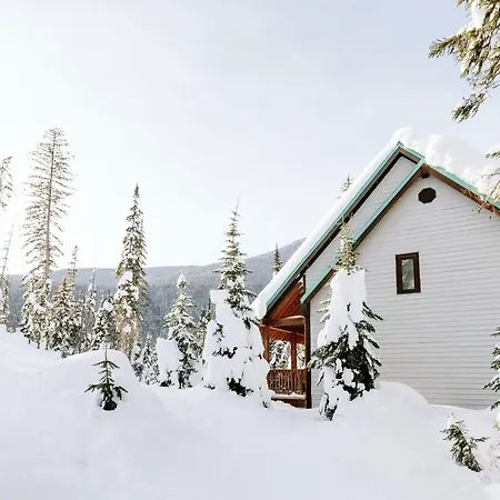 Emerald Lake Lodge-2