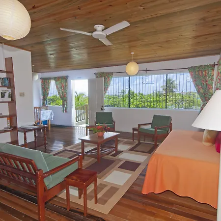 Lance Aux Epines Cottages-2