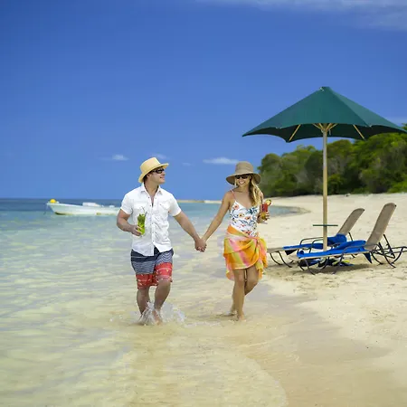 Green Island Resort-2