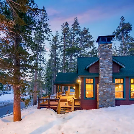 Tamarack Lodge-2