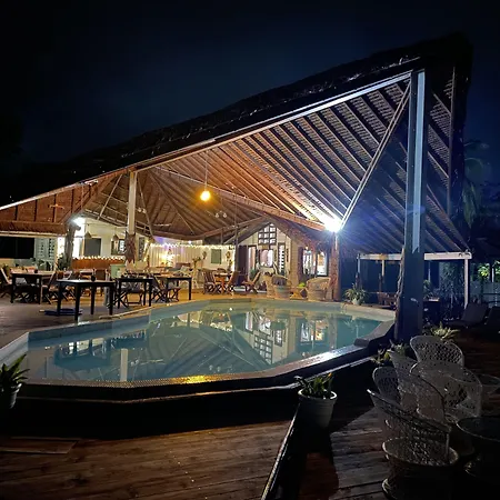 Deco Stop Lodge-3