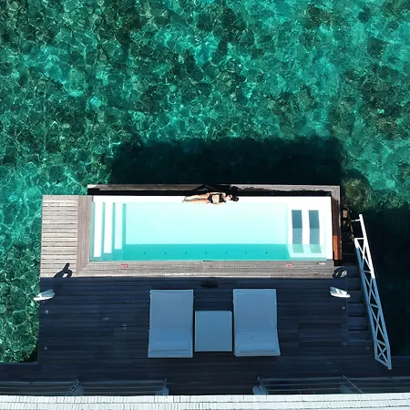 Diamonds Thudufushi Maldives Resort & Spa-3