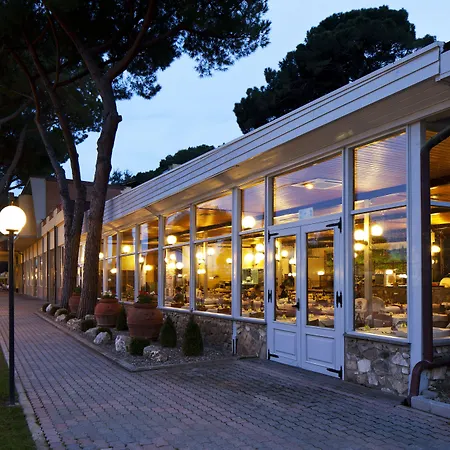 Golfo Del Sole Hotel & Holiday Resort-3