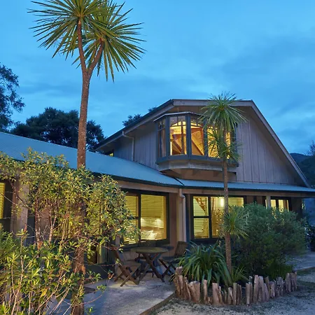 Awaroa Lodge-3
