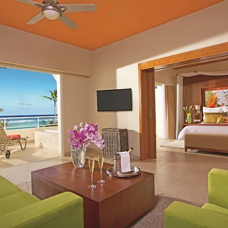 Breathless Punta Cana Resort & Spa (Adults Only)-2