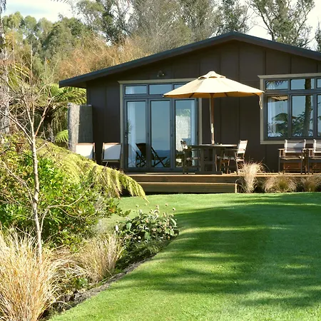 Adrift In Golden Bay- Absolute Beachfront Villas (Adults Only)-2