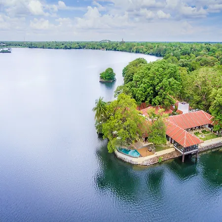Ekho Lake House - From Colonial Bungalow To Royal Retreat-2